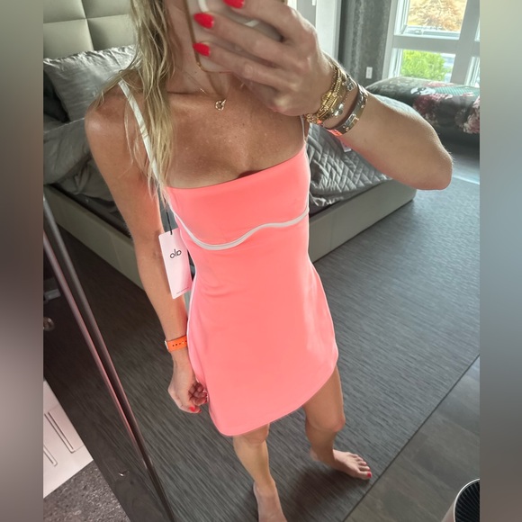 ALO Yoga Dresses & Skirts - NWT ALO Neon Bubblegum pink streamlined airbrush tennis dress XXS